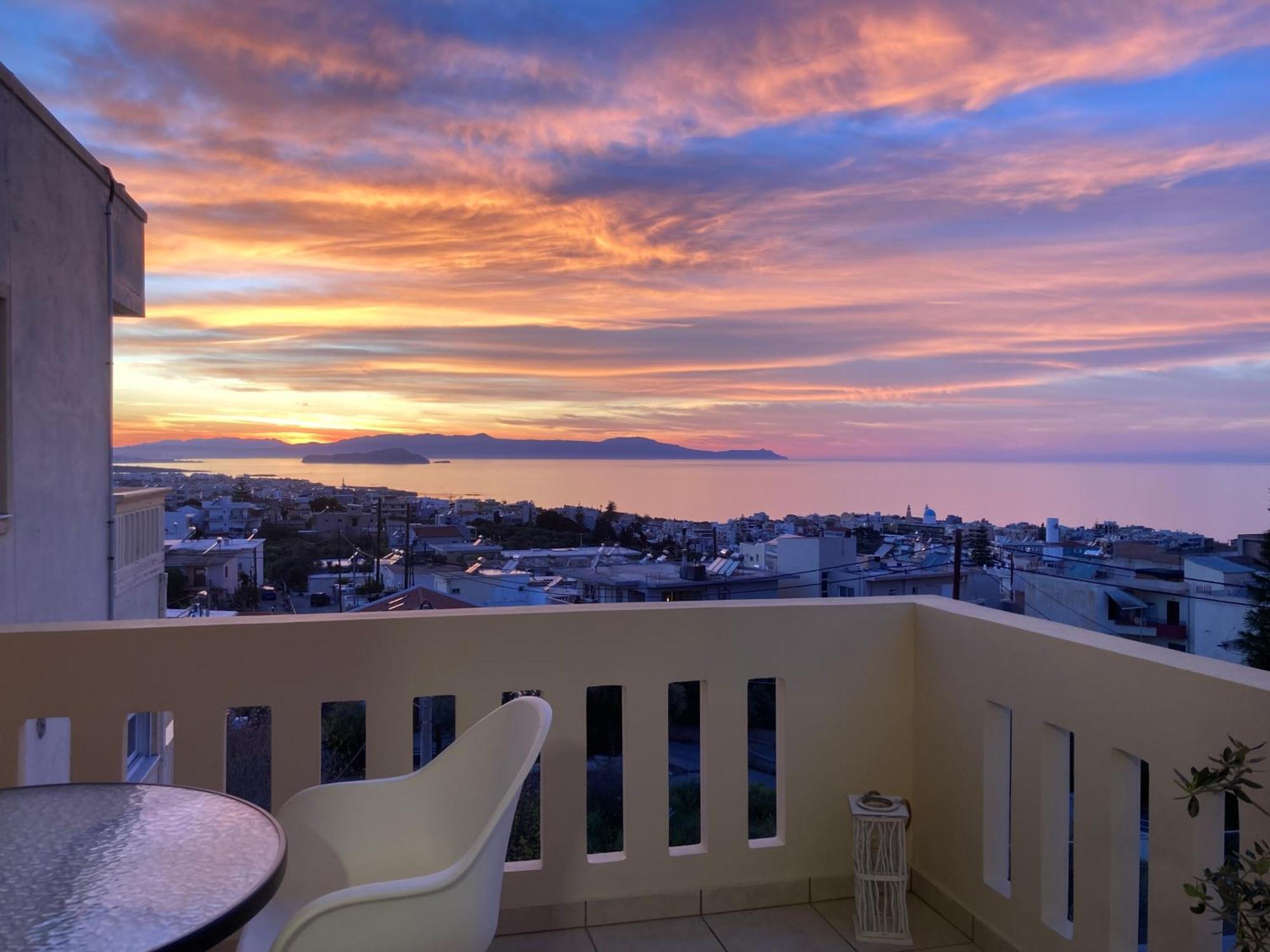 Stephanie'S Place - Charming Apartment With Sea View La Canea Esterno foto